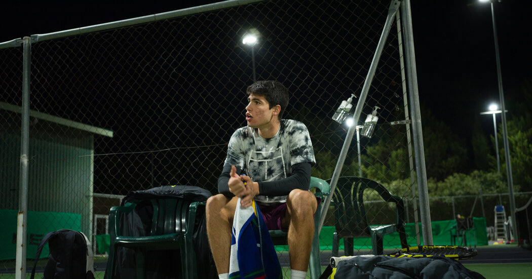 Carlos Alcaraz Plays Matteo Berrettini at the Australian Open