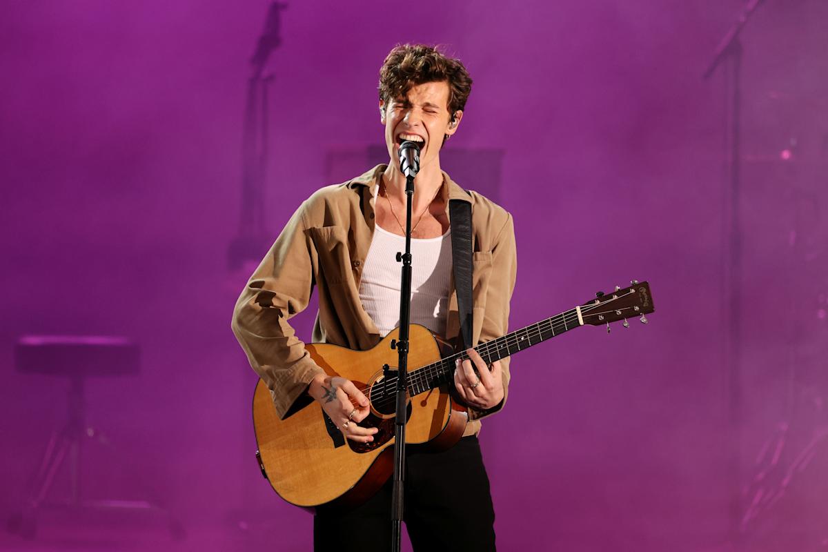 Shawn Mendes pushes European leg of ‘Wonder’ tour to 2023 amid COVID