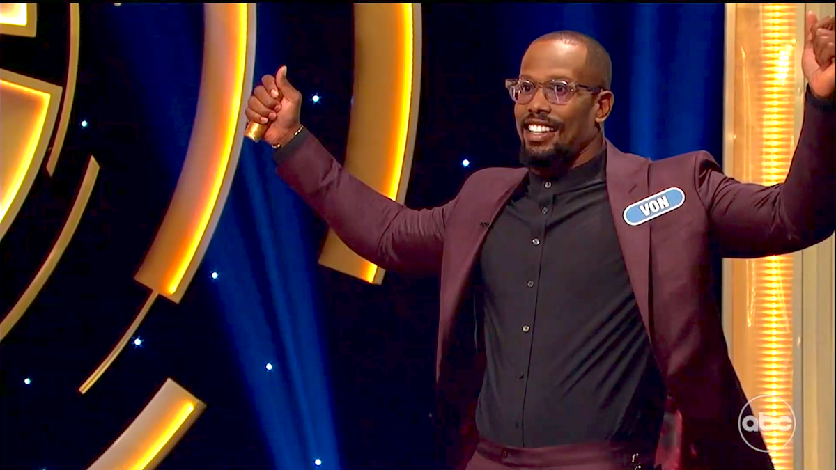 Von Miller’s lucky ‘Cardi B’ guess on ‘Wheel of Fortune’ scores ,000 for his charity