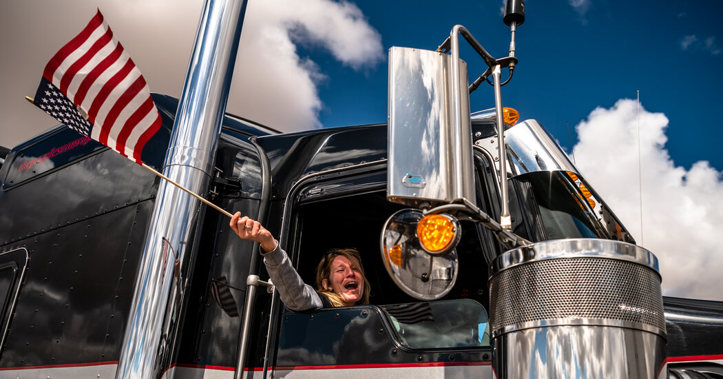 A Truck Caravan With Far-Right Links Heads to Washington, D.C.