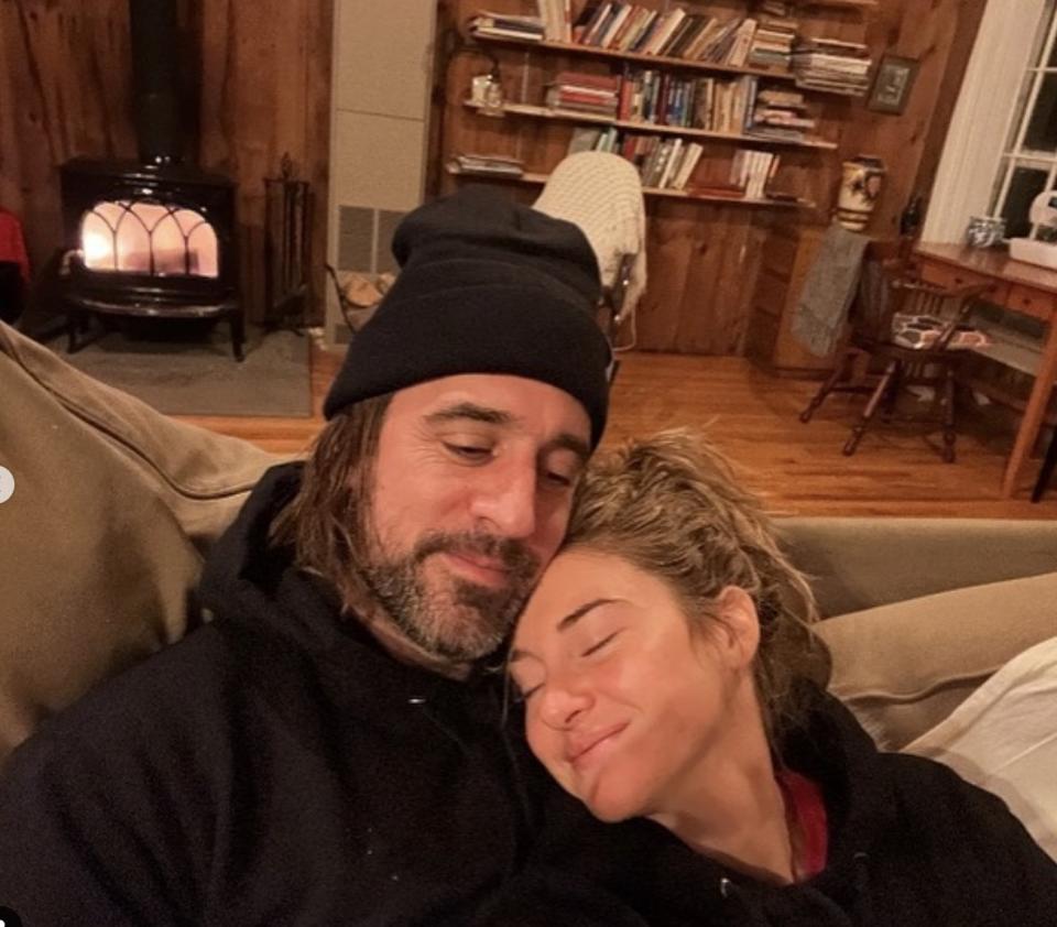 Aaron Rodgers thanks Shailene Woodley for ‘unconditional love’ post-breakup