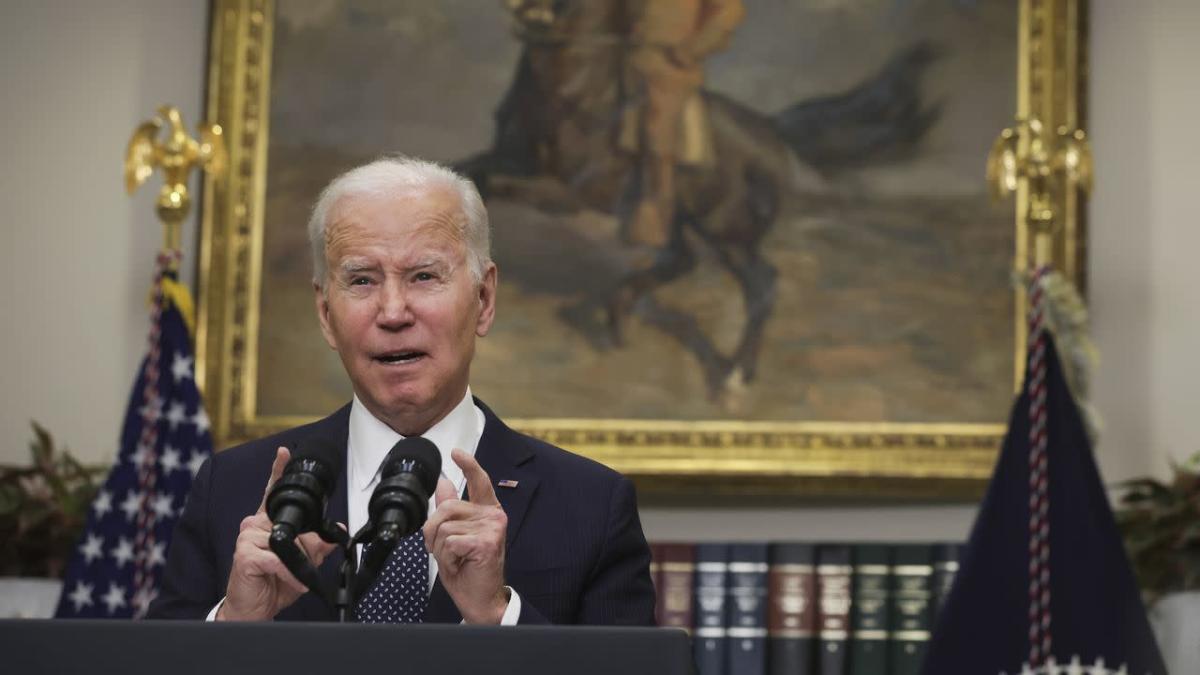 Biden sanctions Russian banks and declares Ukraine invasion has begun