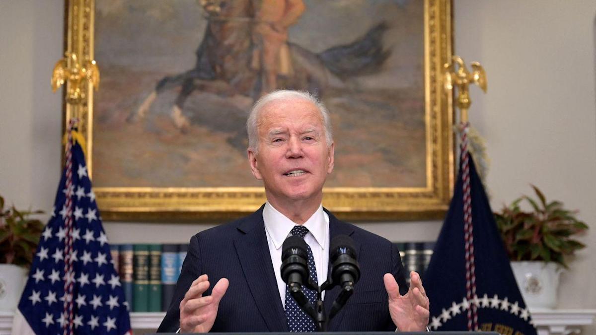 Biden says he’s “convinced” Putin has decided to invade Ukraine