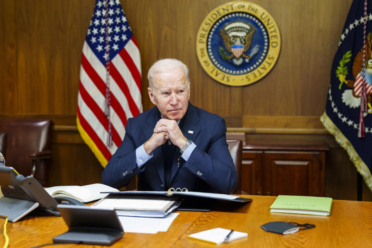 Biden warns Putin of ‘swift and severe costs’ amid fears of imminent Ukraine invasion