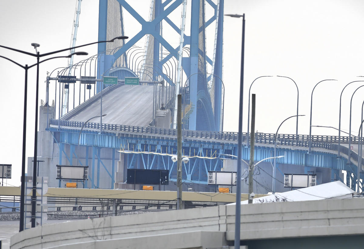 COVID-19 truck blockade in Canada shuts down Ford plant