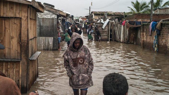 Cyclone Batsirai: Madagascar braced for second storm in weeks