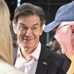 No notes, same logo: Dr. Oz’s campaign is like his TV show