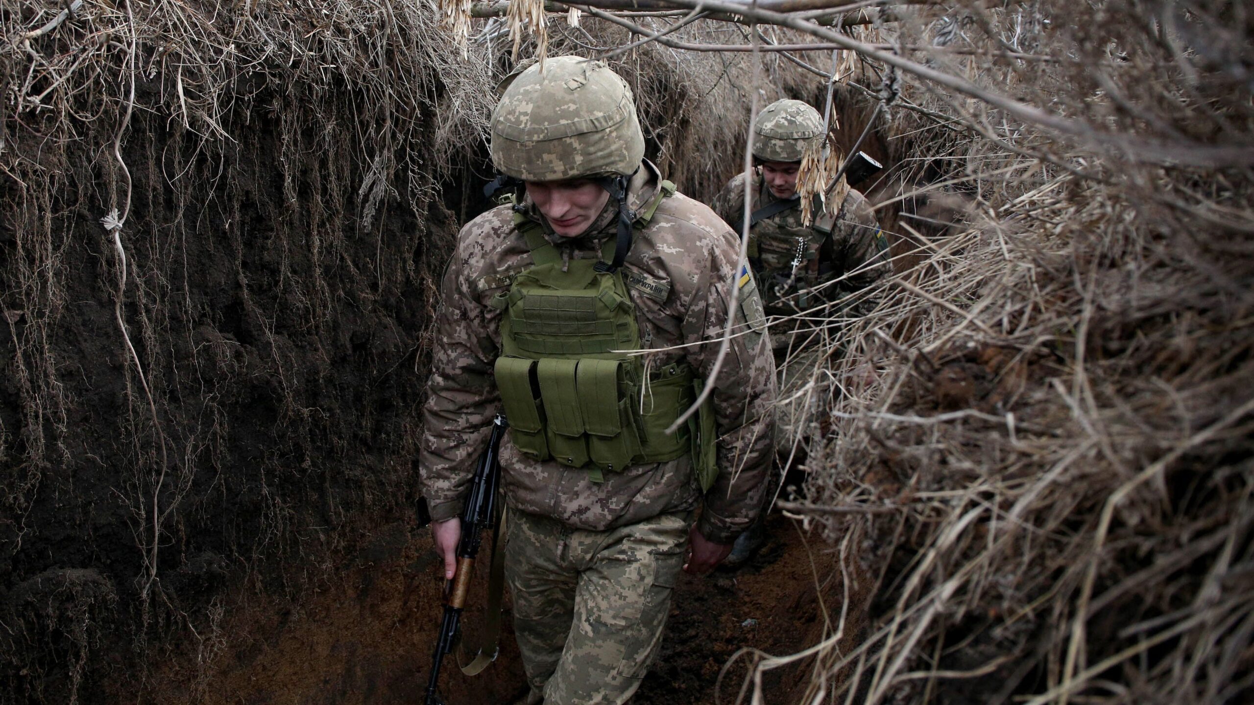 Russia moves on Ukraine, Arctic cold front, the end of 3G service: 5 things to know Tuesday