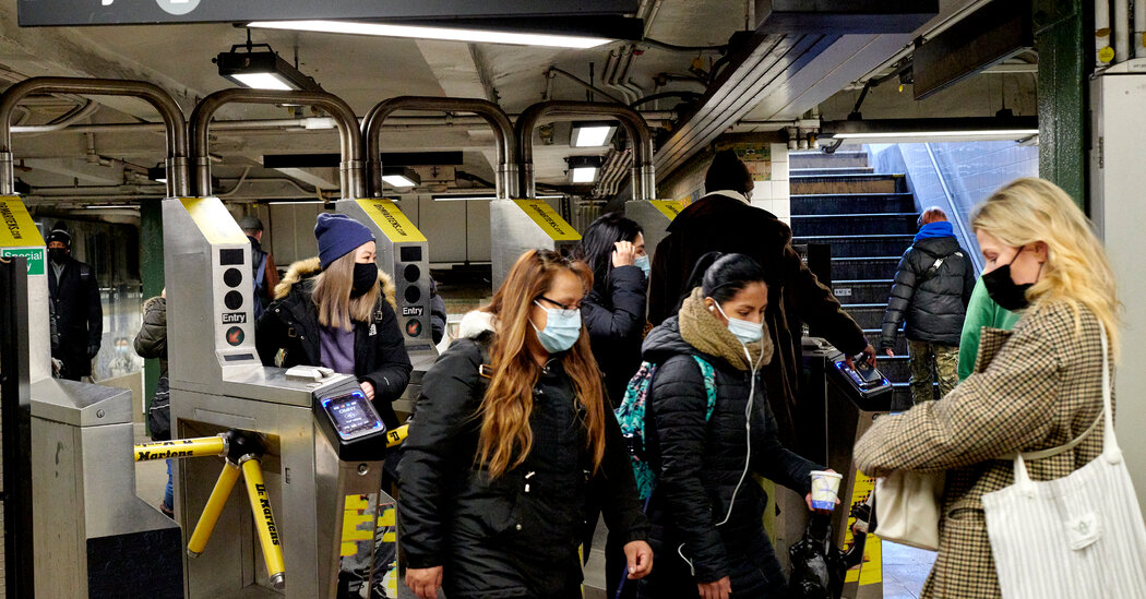 Subway? Yes. Gym? Maybe: Where You Need to Wear a Mask in New York City