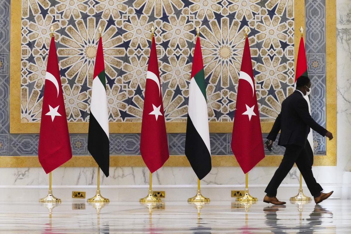 Turkey’s flag flies high as Erdogan’s Dubai trip marks reset