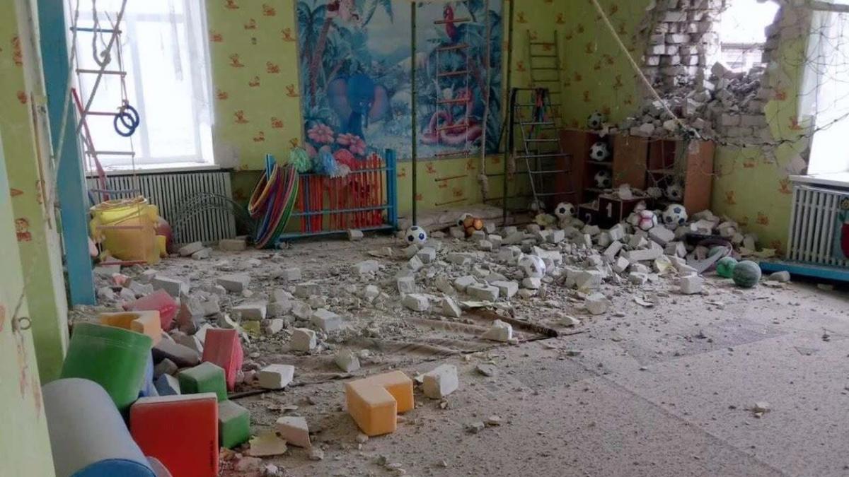 Ukraine accuses Russian-backed forces of shelling kindergarten