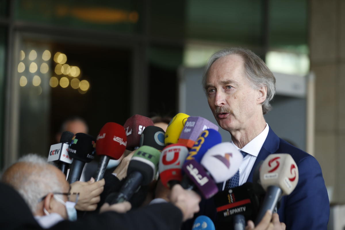 UN envoy says Syria constitution talks to resume, 4 killed