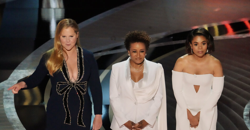 Amy Schumer, Regina Hall and Wanda Sykes Full Oscars Monologue