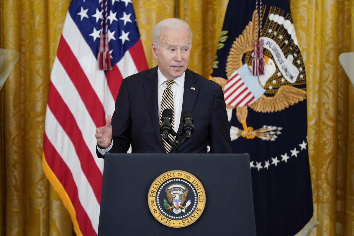 Analysis: Zelenskyy, Biden show different styles, missions