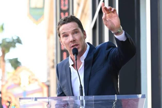 Benedict Cumberbatch Honors Late Sister, Calls Attention to Ukraine Crisis in Heartfelt Walk of Fame Speech