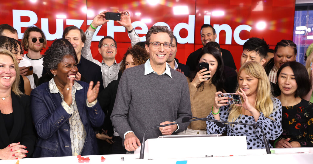 BuzzFeed News Top Editor Mark Schoofs to Leave Ahead of Newsroom Cuts