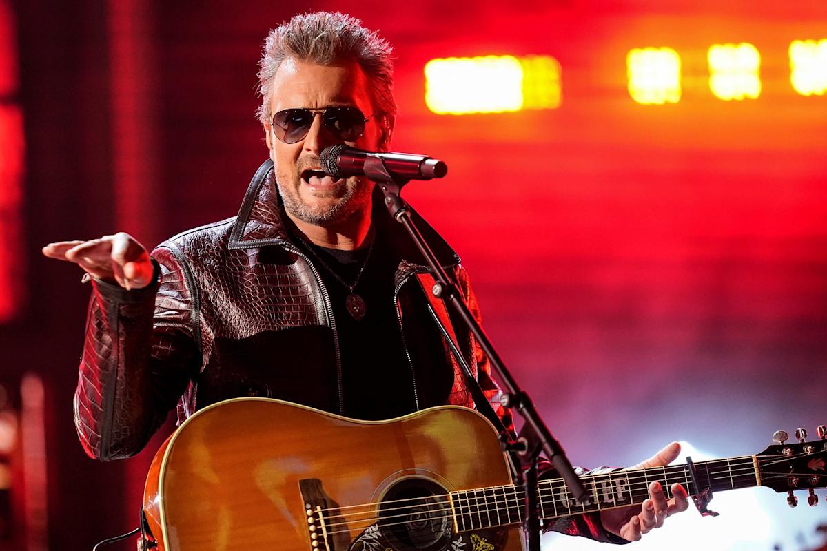 Country star Eric Church cancels show so he can watch UNC-Duke Final Four game, angers fans