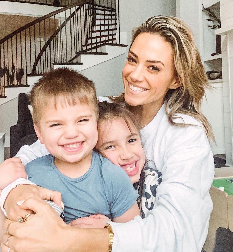 Jana Kramer’s Daughter Jolie, 6, Said ‘No’ to Having Mom’s Last Name Added: ‘That’s Too Long’