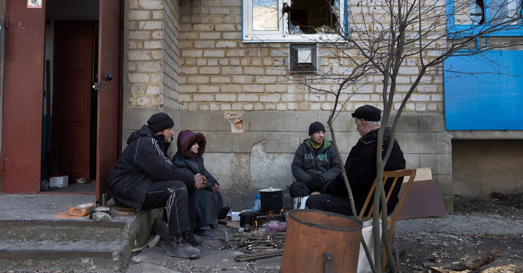 ‘Like Living in a Horror Movie’: A Ukraine Town Dying a Slow Death