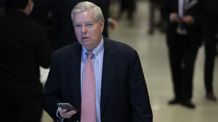 Lindsey Graham Calls for the Assassination of Vladimir Putin