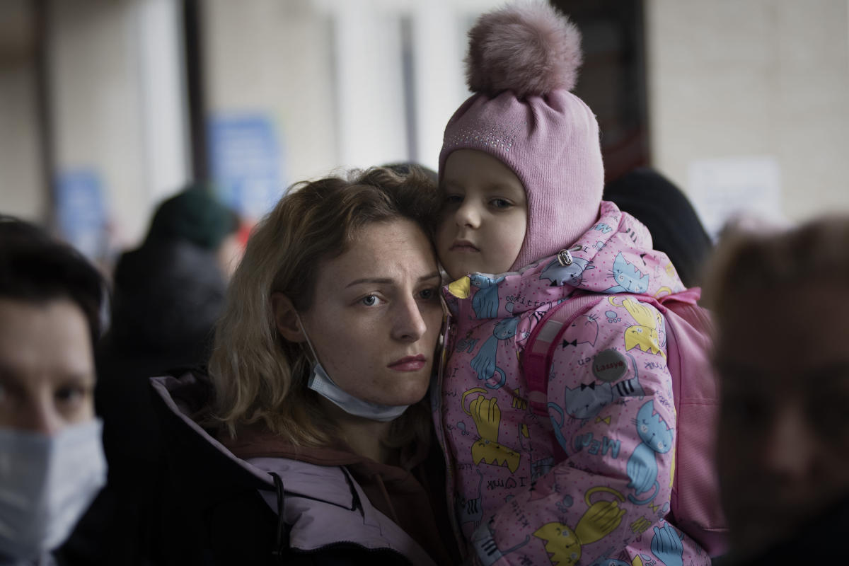 Live updates: Ukraine says southeast evacuations halted