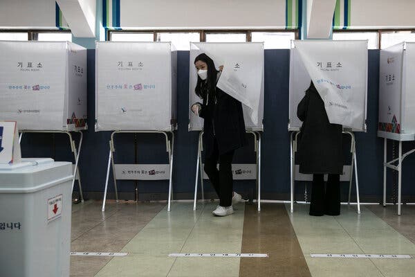 Live Updates: Wave of Discontent May Benefit Opposition in South Korean Election