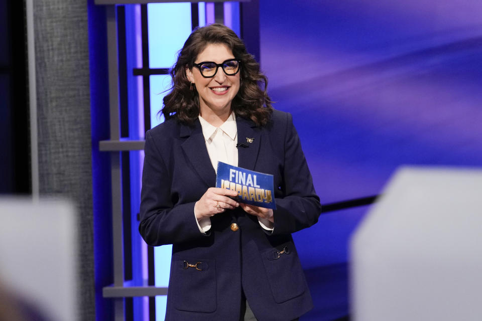 Mayim Bialik defends her controversial ‘Jeopardy’ change: ‘It not like Mayim’s going rogue!’