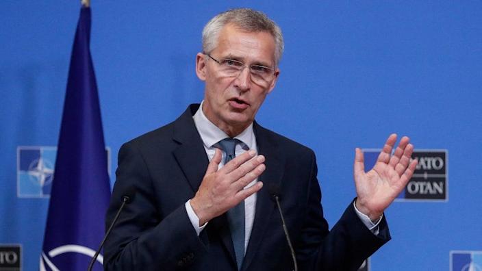 No need to increase nuclear weapons alert level, NATO chief says