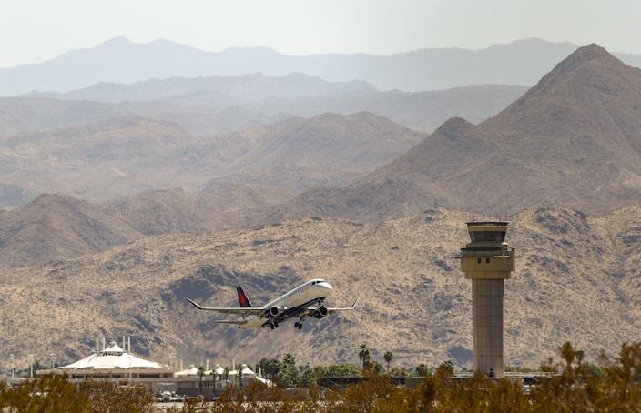 Palm Springs shouldn’t force airport growth, causing more noise and pollution