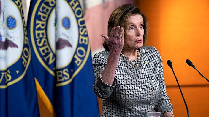 Pelosi backs ban on Russian oil imports