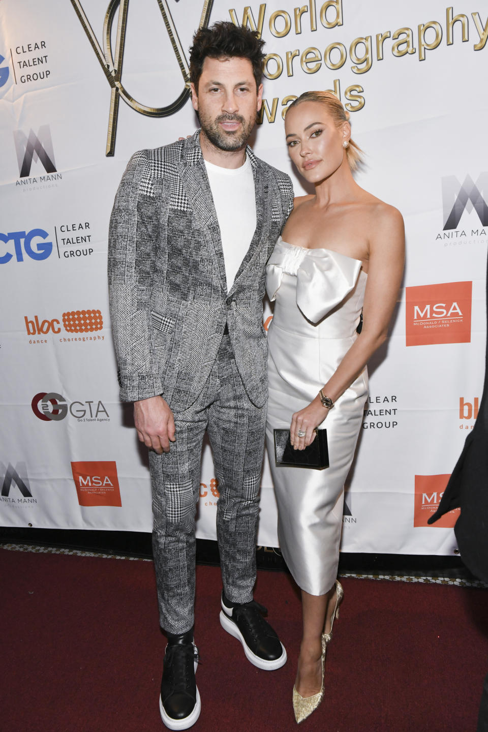 Peta Murgatroyd shares emotional video about Ukraine, says Maks Chmerkovskiy is ‘home for now’