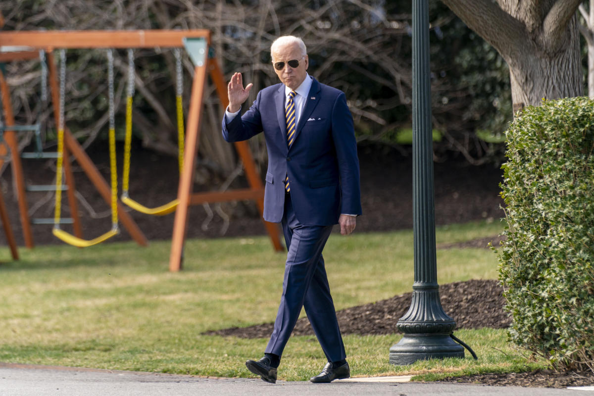 Record gas costs pose fresh political challenge for Biden