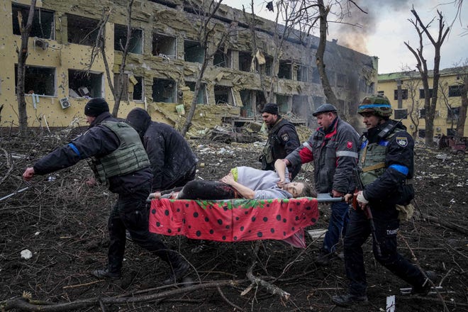 Red Cross warns a ‘worst-case scenario’ for thousands in Ukraine; Zelenskyy wants Putin at the table: Live updates