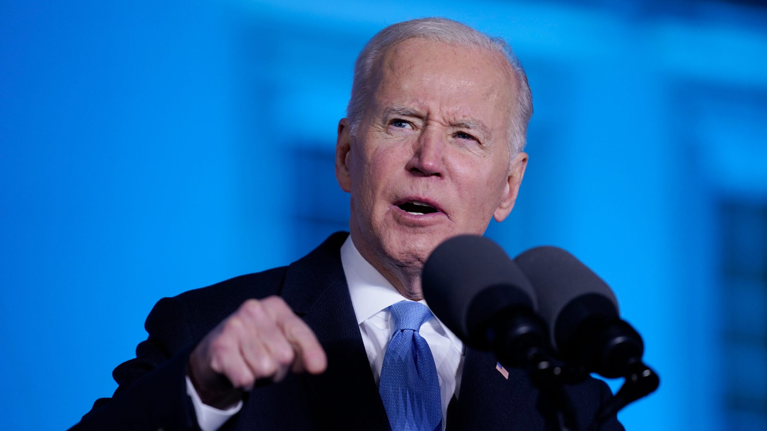 Biden calls for additional sanctions, war crimes trial for Putin for atrocities in Ukraine