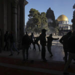 Clashes erupt at Jerusalem holy site, 152 Palestinians hurt