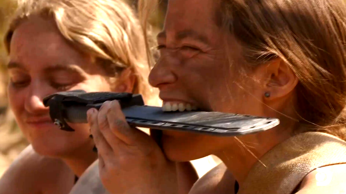 Cringe-worthy injury doesn’t keep ‘Naked and Afraid’ contestant from finishing challenge