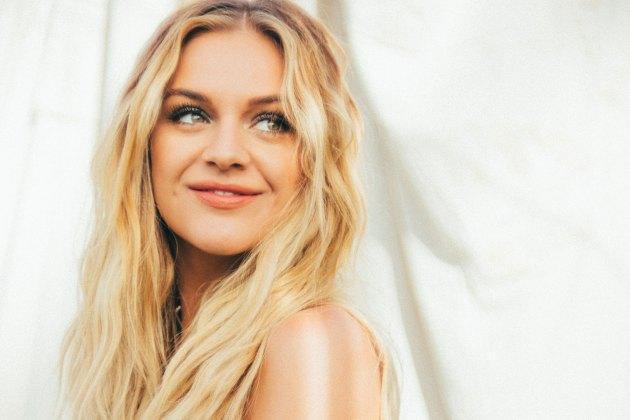 Despite COVID, Kelsea Ballerini Remotely Crashes CMT Awards Monologue