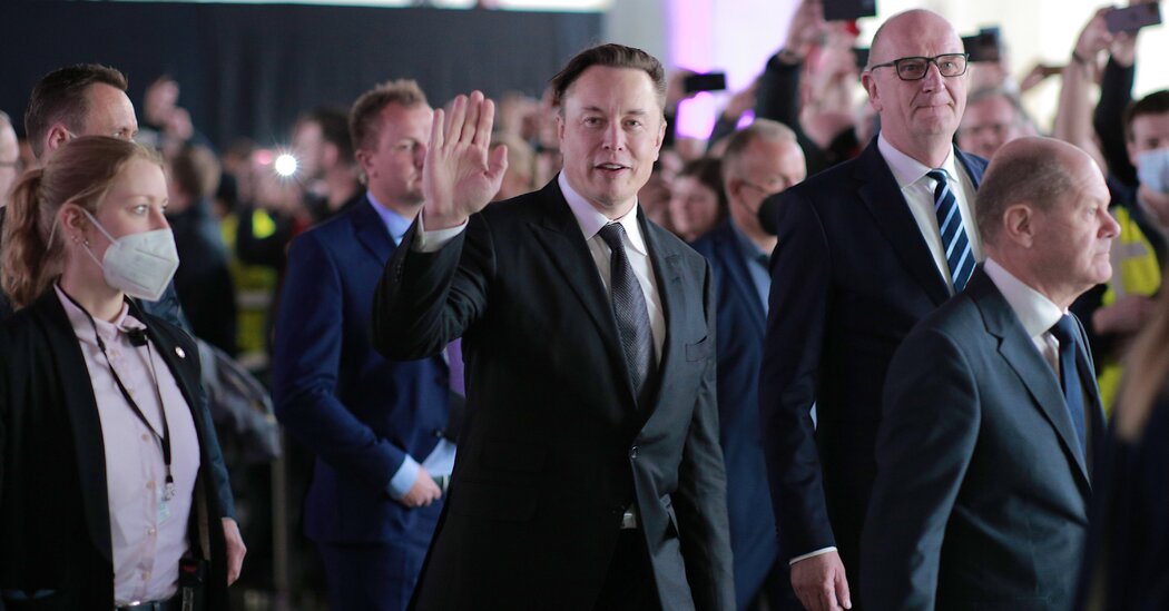 Elon Musk Buys a Large Stake in Twitter