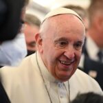 Pope Francis criticizes Putin over Russia’s “savage” war