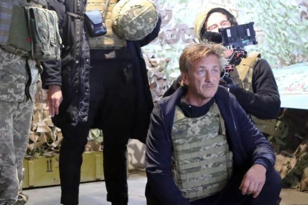 Sean Penn Considered ‘Taking Up Arms Against Russia’