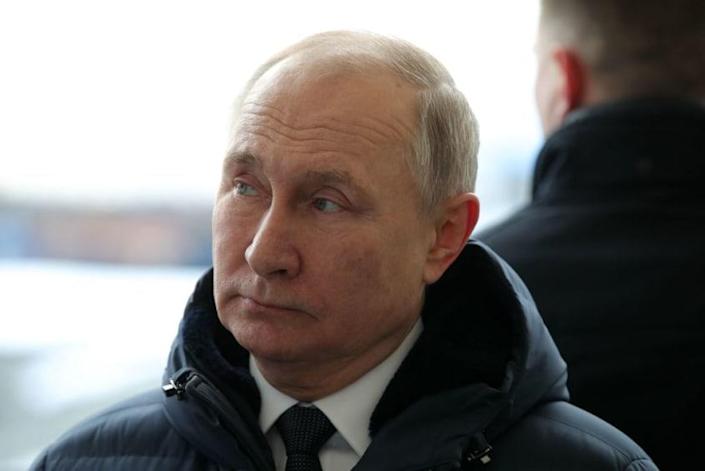 Some Kremlin insiders reportedly fear Putin will use nukes in Ukraine