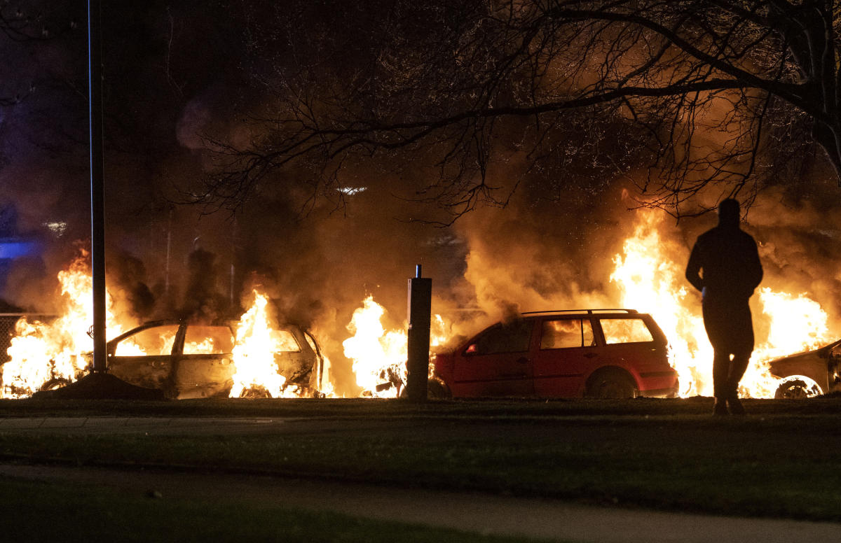 Sweden sees foreign countries playing role in recent riots