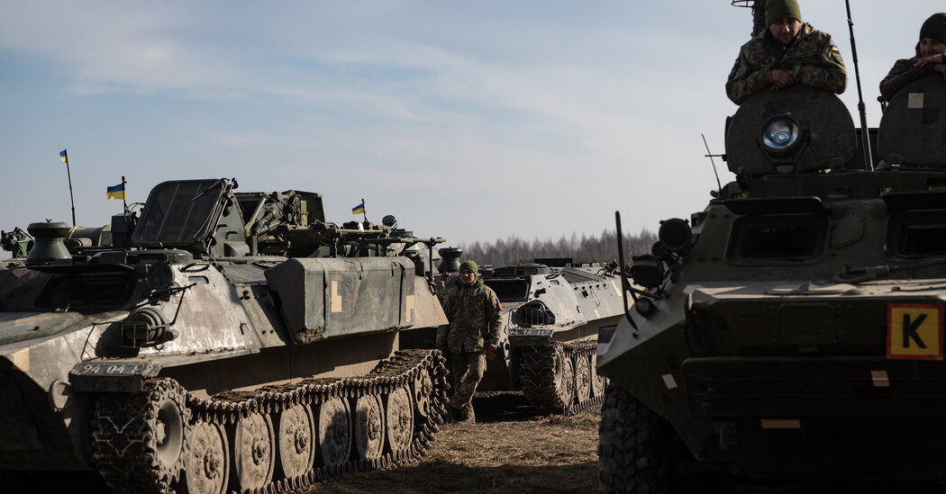 U.S. Will Help Transfer Soviet-Made Tanks to Ukraine