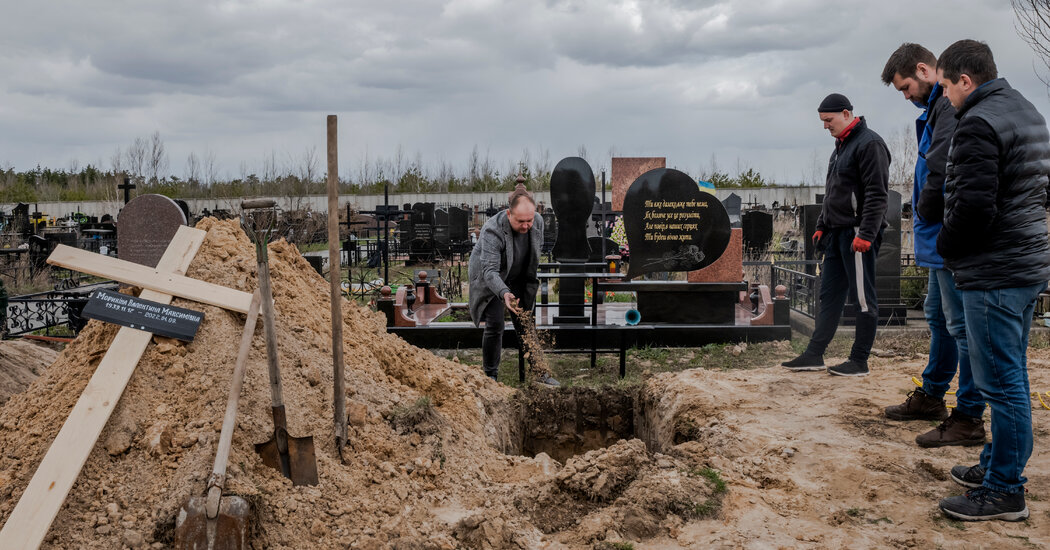 Ukraine Live Updates: Investigators Gather Evidence of Atrocities as Russia Rejects ‘Genocide’ Accusation