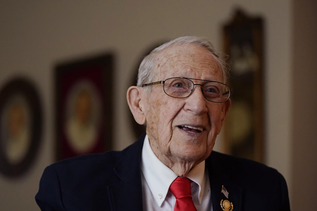 ‘We fought for liberty:’ Michigan WWII vets welcome memorial