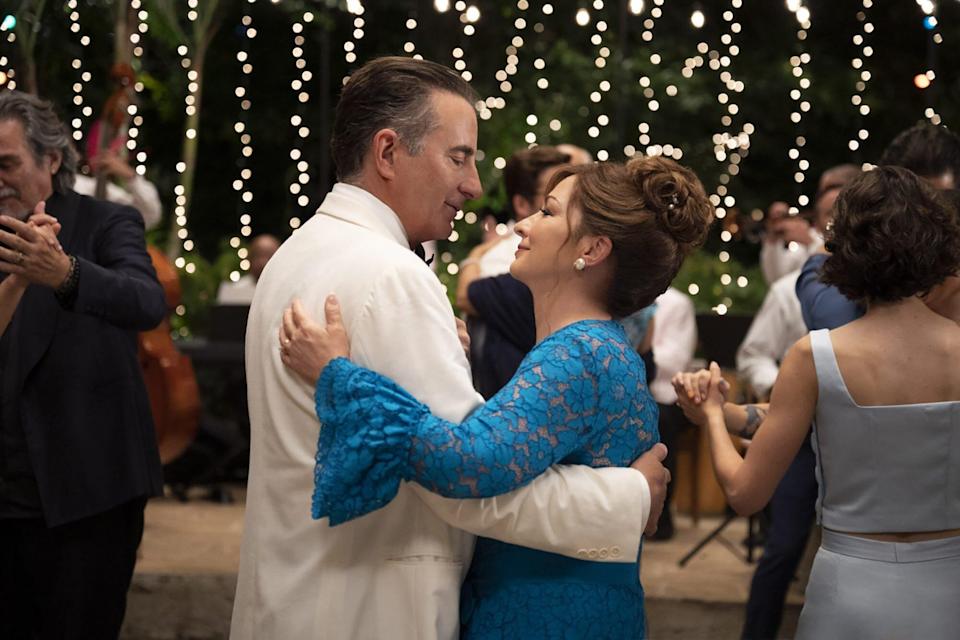 Andy Garcia and Gloria Estefan Unveil First Hilarious Trailer for Father of the Bride Remake: WATCH