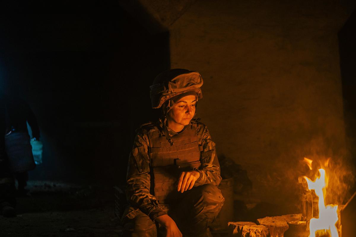 AP PHOTOS: A POW’s legacy of Mariupol siege pictures