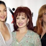 Ashley Judd pens essay on ‘abruptly, shockingly’ spending her 1st Mother’s Day without ‘mama’ Naomi Judd