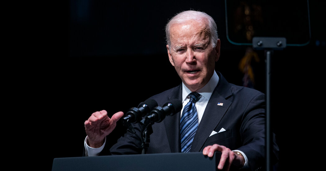 Biden Extols Mondale as ‘One of the Great Giants of American History’