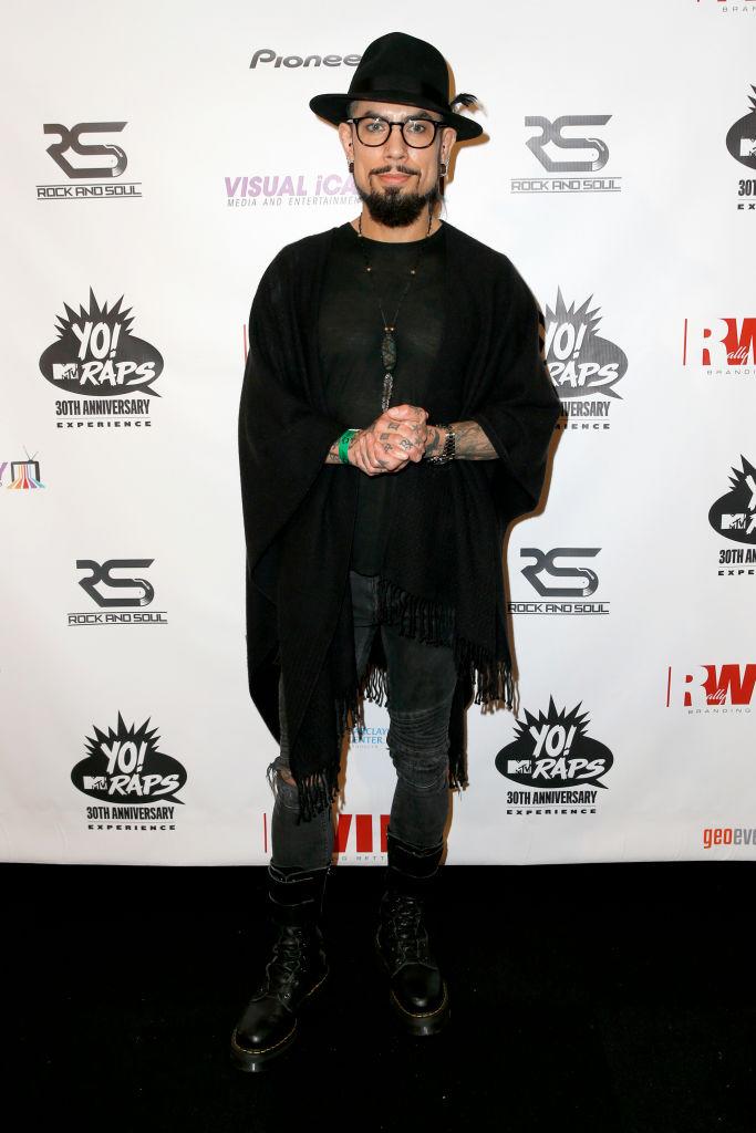 Dave Navarro says ‘fatigue and isolation’ of long-haul COVID is ‘pretty awful’